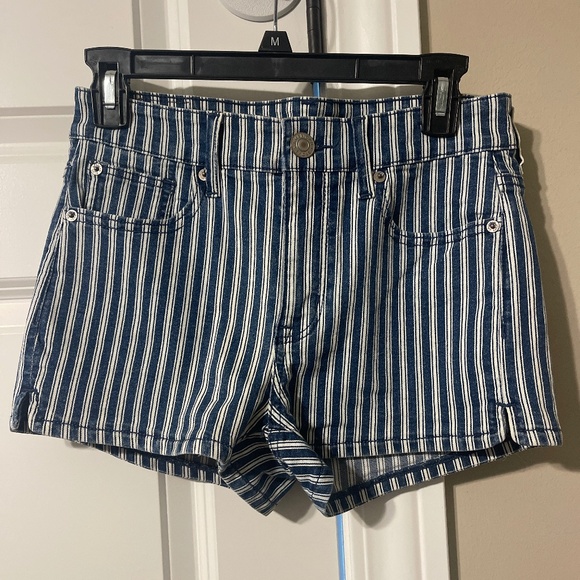 American Eagle shorts size 4 - Picture 1 of 4